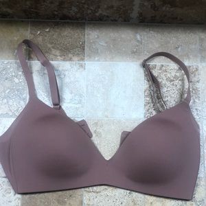 Lululemon bra